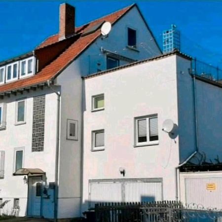 Stilvolle Ferienwohnung Free Parking, Space, Wlan Niestetal Luaran gambar